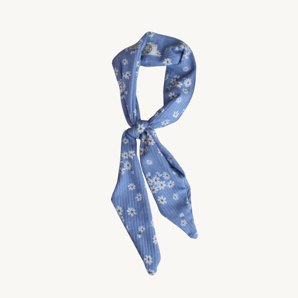 Blue Daisy Ascot